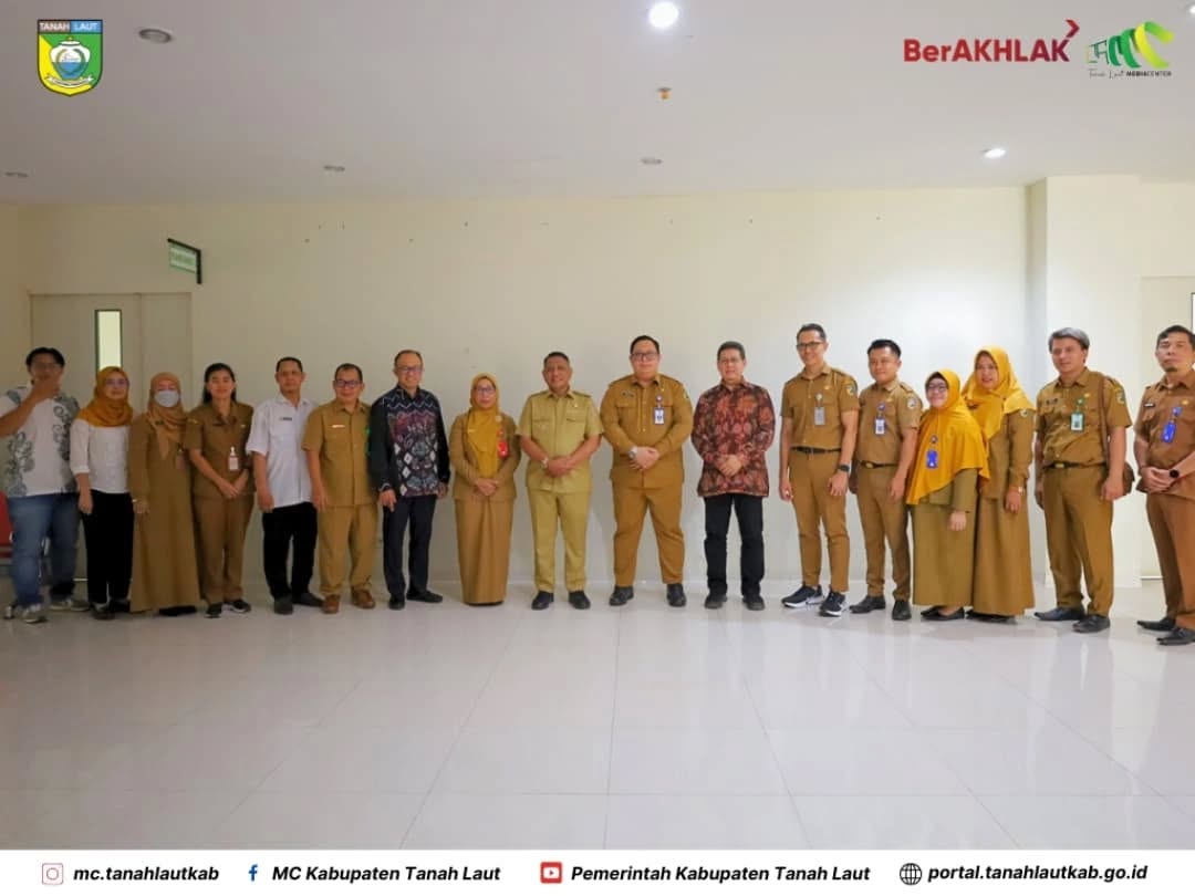 Wakil Bupati Apresiasi Visitasi Layanan Uro-Nefrologi di RSUD Hadji Boejasin
