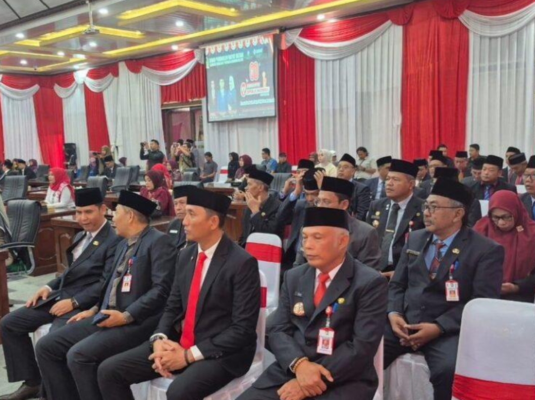 Pidato Kenegaraan Presiden RI 2025 Disimak Khidmat di Paripurna DPRD Tanah Laut