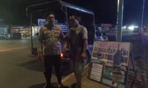 Cegah Kriminalitas dan Premanisme, Polsek Sungai Tabuk adakan Patroli Malam