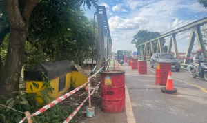 Ini kata PUPR : Jalan Nasional Ahmad Yani Desa Angsau yang bergelombang dan jembatan Bati Bati Tala