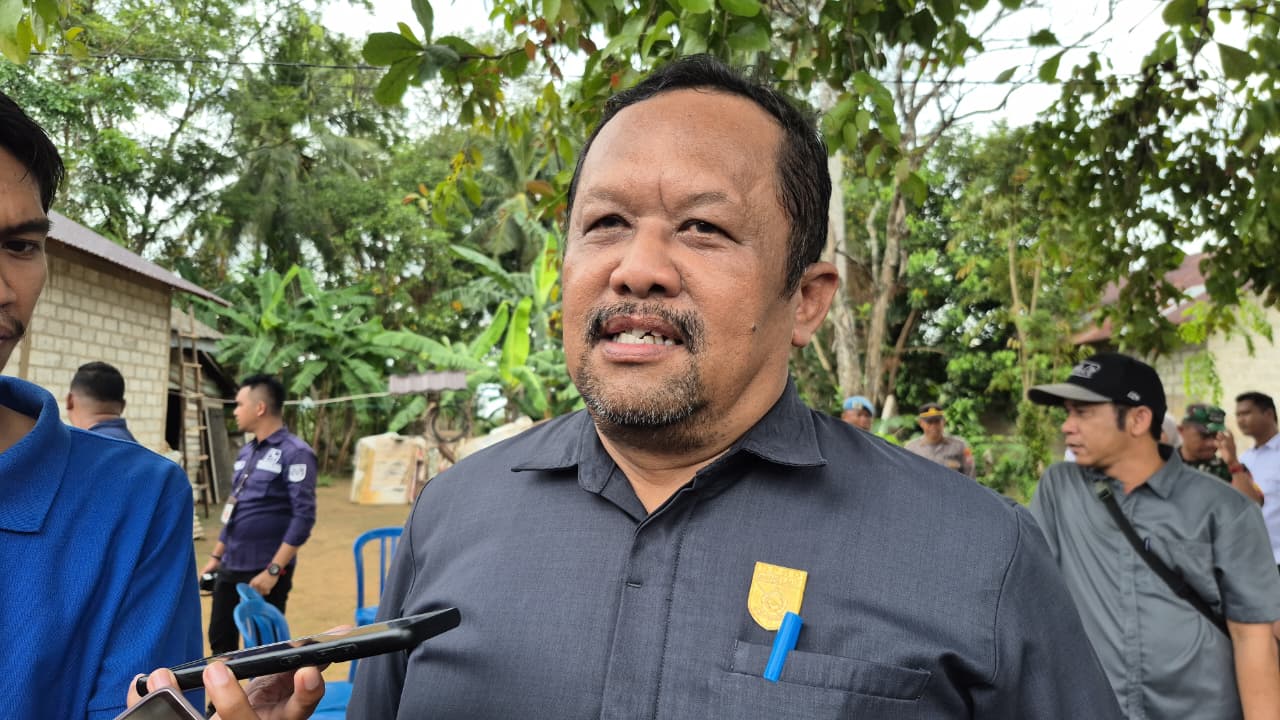 DPRD Tanah Laut Tegaskan Dukungan Penuh untuk Program Bedah Rumah Bupati Rahmat Trianto, Target Terus Bertambah!