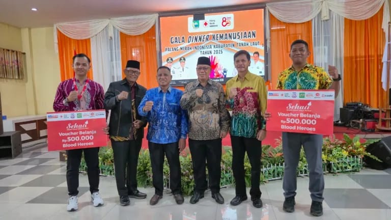 H. Arkani Hadiri Gala Dinner PMI Tanah Laut: Malam Penuh Kepedulian dan Semangat Kemanusiaan