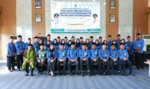 Bupati Barito Kuala Lantik 25 Kepala Sekolah Bupati Barito Kuala Lantik 25 Kepala Sekolah