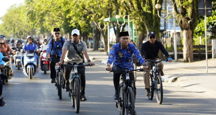 Gowes ke Balai Kota, Wali Kota Banjarmasin Hadiri Apel Kesadaran Nasional KORPRI 2026
