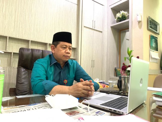 Diterpa Isu Pelecehan, Kakanwil Kemenag Kalsel Bebaskan Tugas Kh. Kepala Kemenag Tanah Laut Diterpa Isu Pelecehan, Kakanwil Kemenag Kalsel Bebaskan Tugas Kh. Kepala Kemenag Tanah Laut