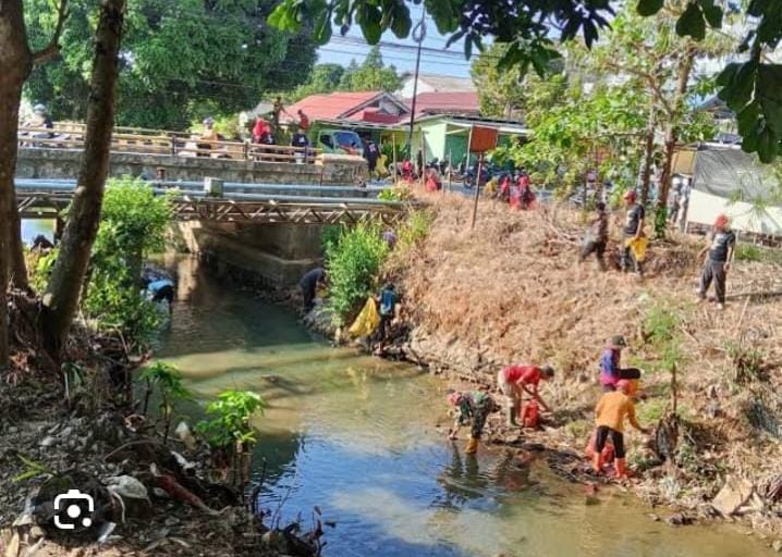 LSM My Darling Bersama Komunitas Gelar Aksi Bersih Sungai Matah Pelaihari