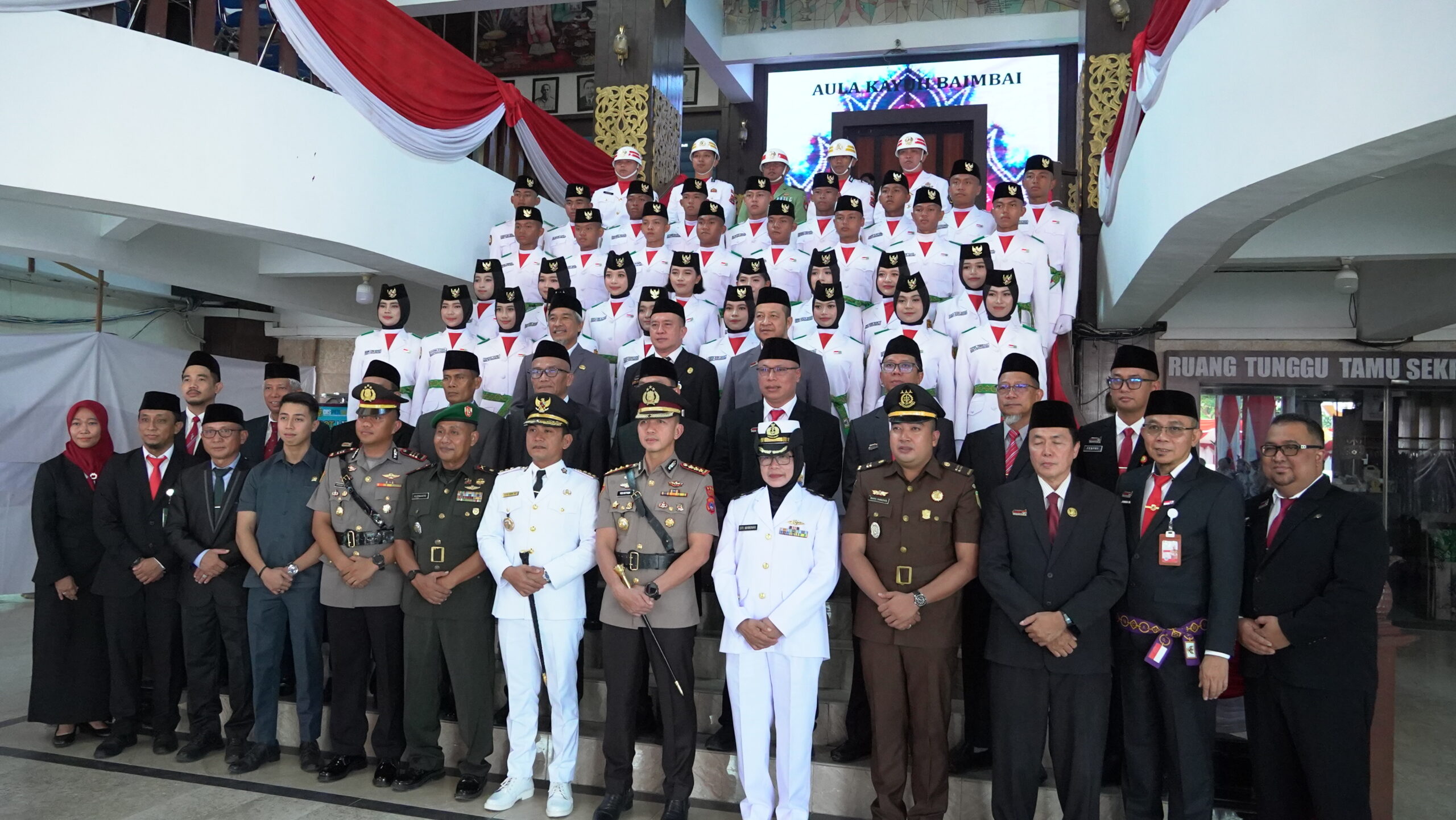 34 Paskibraka Banjarmasin Dikukuhkan, Siap Kibarkan Sang Merah Putih di Balai Kota