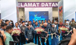 Gubernur Kalsel H Muhidin membuka  Kalsel Expo 2026 di Banjarbaru
