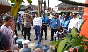 Tinjau Distribusi Air Bersih, Yamin Harap Warga Kuin Cerucuk Tak Lagi Kesulitan