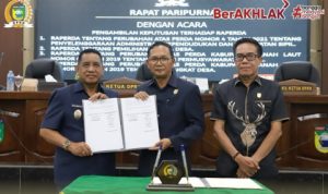 DPRD Tanah Laut Sahkan Empat Raperda Strategis untuk Pelayanan Publik DPRD Tanah Laut Sahkan Empat Raperda Strategis untuk Pelayanan Publik