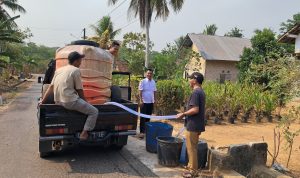 Koperasi PonPes Nurul Hijrah Salurkan CSR Bangun Sumur Bor di Desa Alur Koperasi PonPes Nurul Hijrah Salurkan CSR Bangun Sumur Bor di Desa Alur